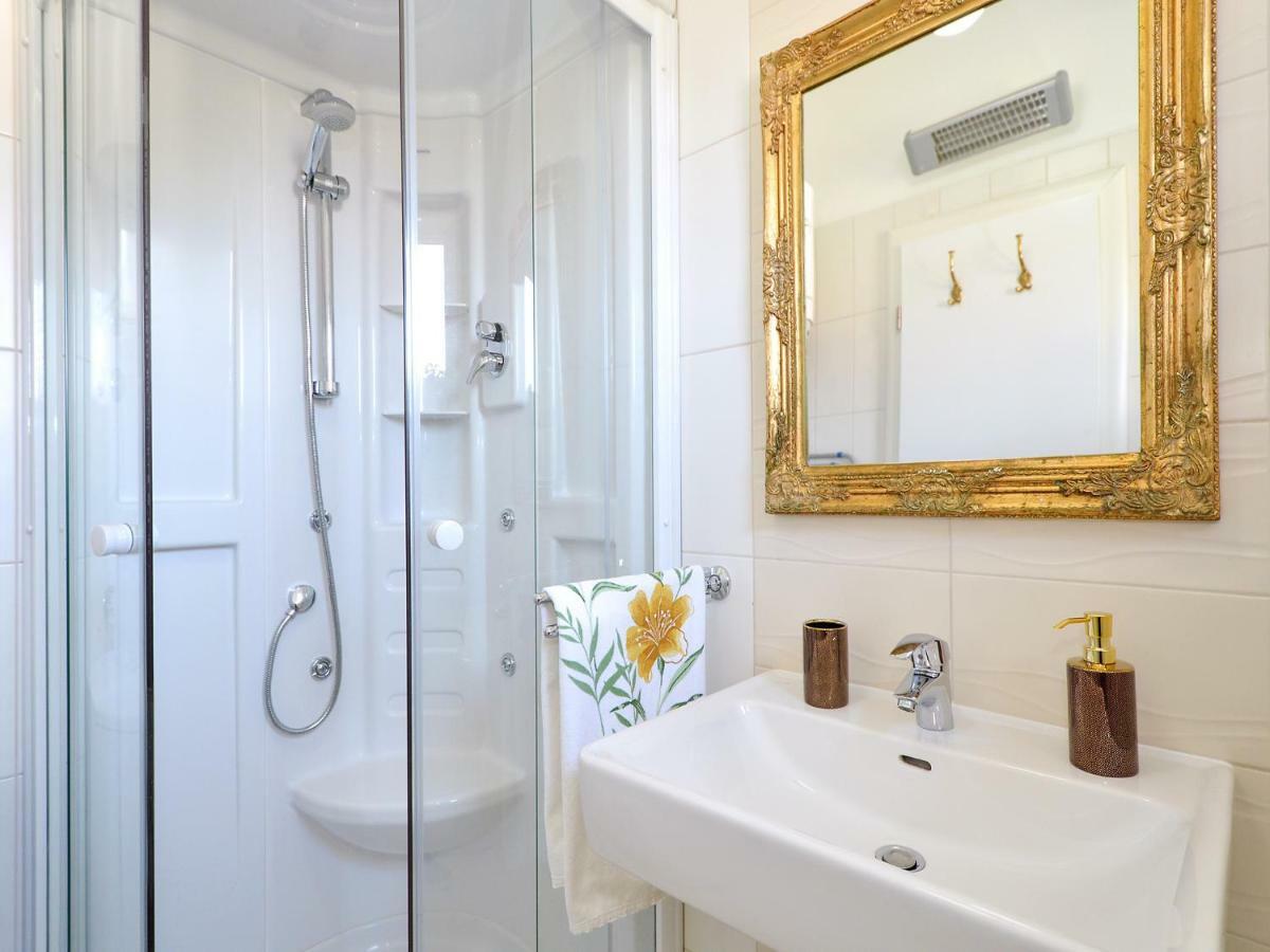 Mar Deluxe Apartments Trogir Kültér fotó
